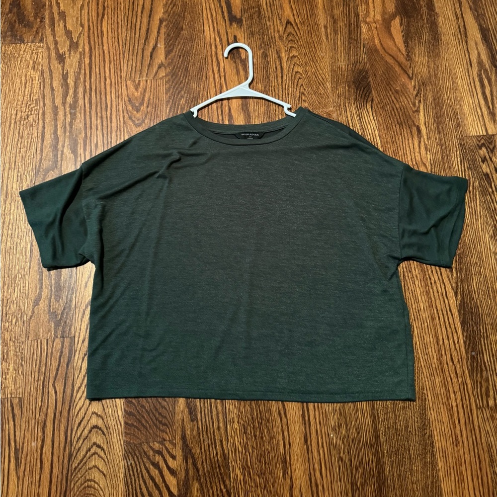 NWOT Banana Republic Luxespun Boxy T-shirt in Green